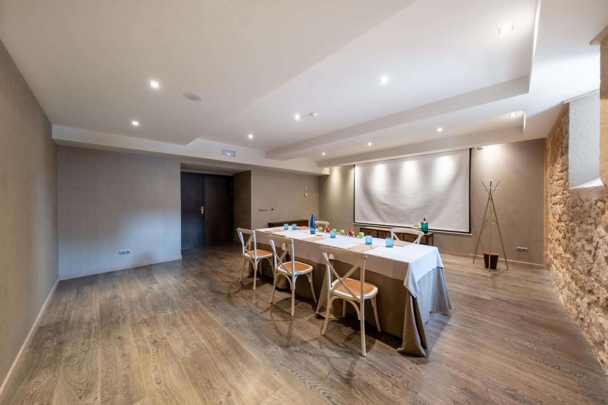 Hotel Castilla Termal 4*